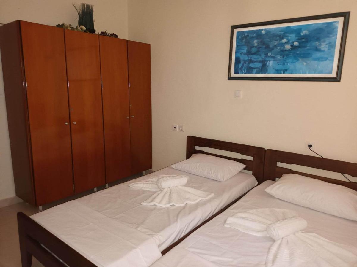 Family Yard House Kos Apartamento Exterior foto